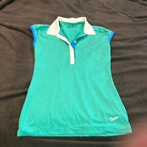 Women’s Nike XS Golf Top